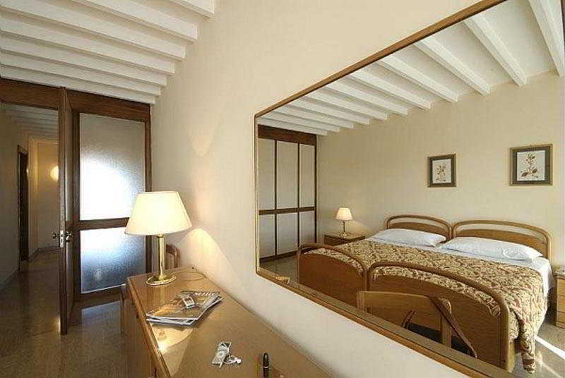 Aparthotel Residenze Garden Řím Pokoj fotografie